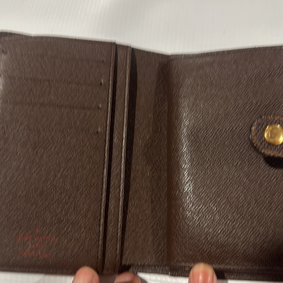 Louis Vuitton kiss wallet - Picture 2 of 7